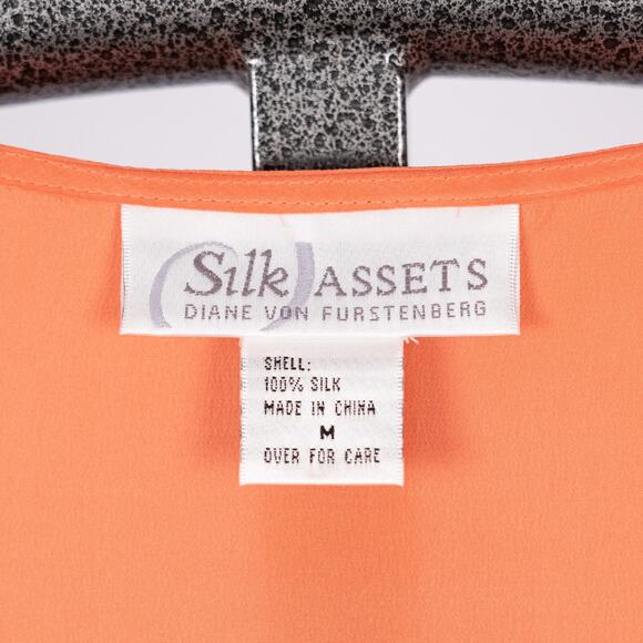 Diane Von Furstenberg Women's Size MEDIUM 100% Silk Beaded Embroidered Blouse - Picture 9 of 9